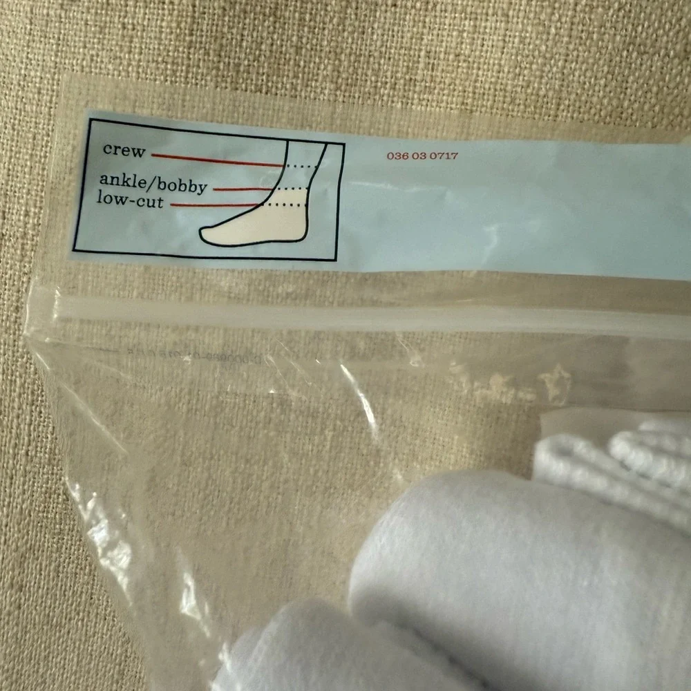 NWT Cat & Jack Ankle Socks SZ L
